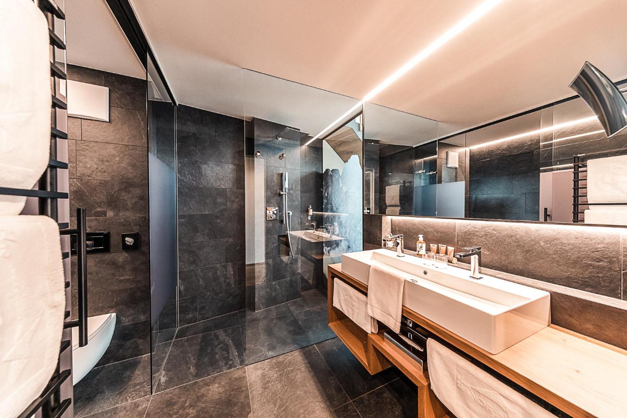 Hotel Panoramic Lotsch Sarentino Pokoj fotografie